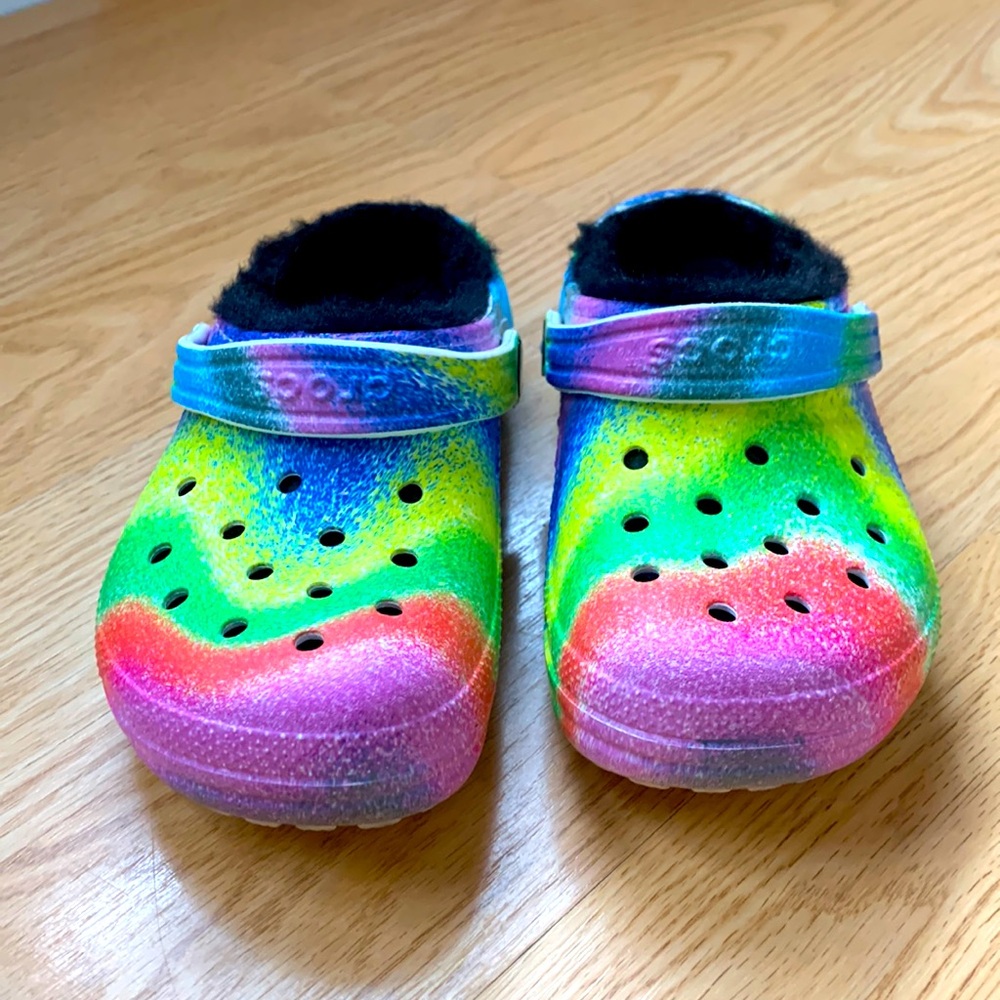 Kids Lined Crocs - Size 12